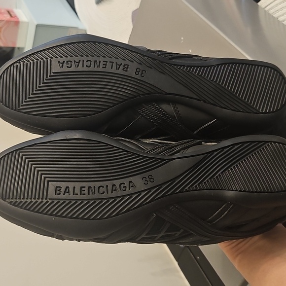 SOLD - Balenciaga Black Athletic Shoes - Picture 6 of 7